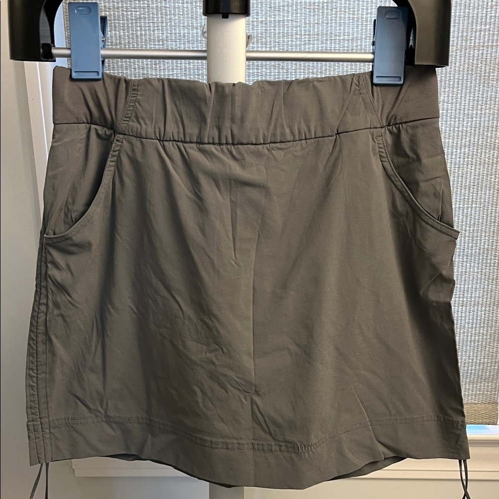 Columbia skort with Side Pockets